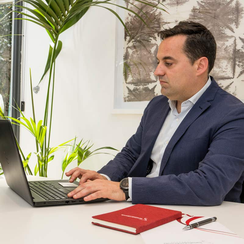 Xavi Moya Fotografía corporativa industrial en Barcelona de un abogado