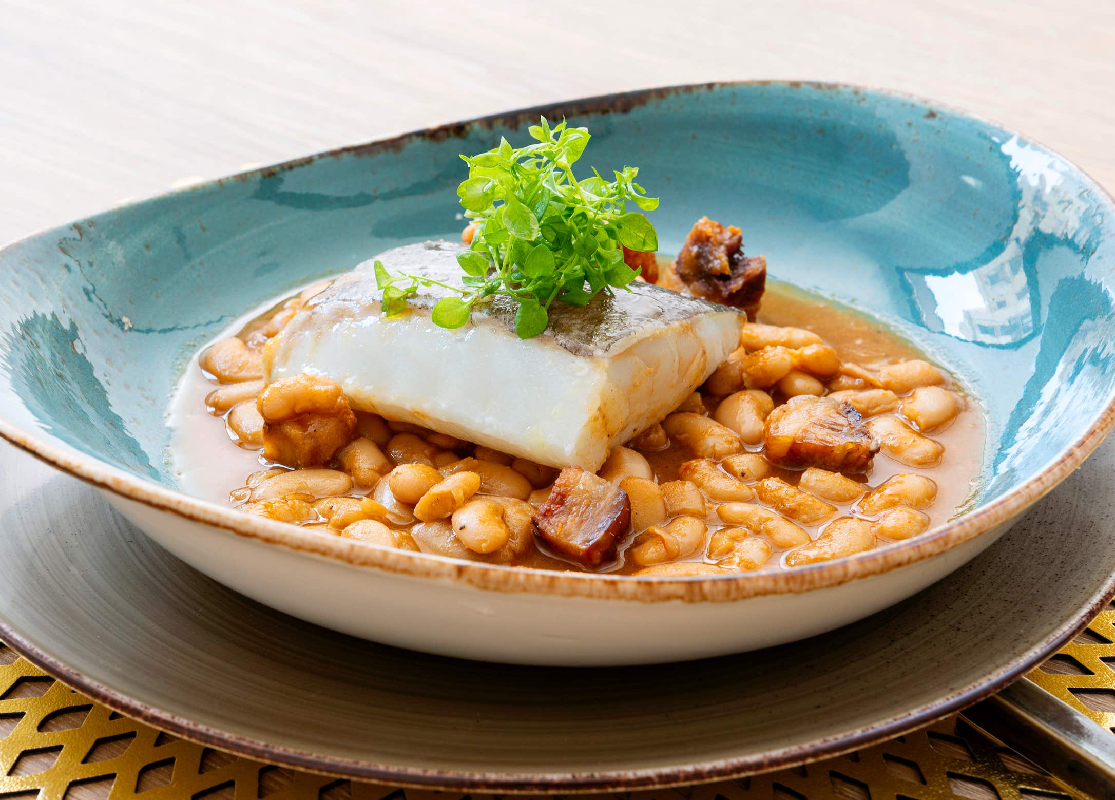 Xavi Moya Fotografía gastronómica en Barcelona de Bacalao con judia blanca
