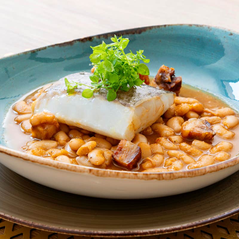 Xavi Moya Fotografía gastronómica en Barcelona de Bacalao con judia blanca