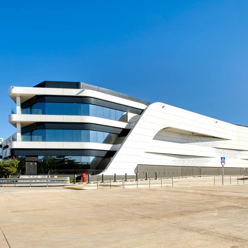 Xavi Moya Fotografía de arquitectura de una nave induastrial moderna en Barcelona