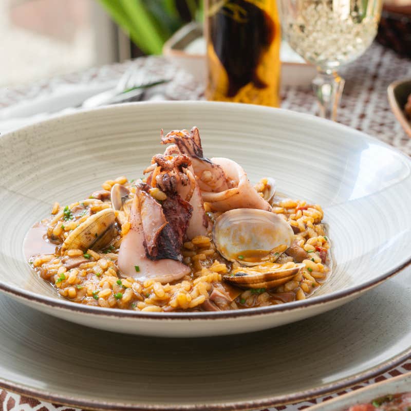 Xavi Moya Fotografía gastronómica en Barcelona de arroz con calamar