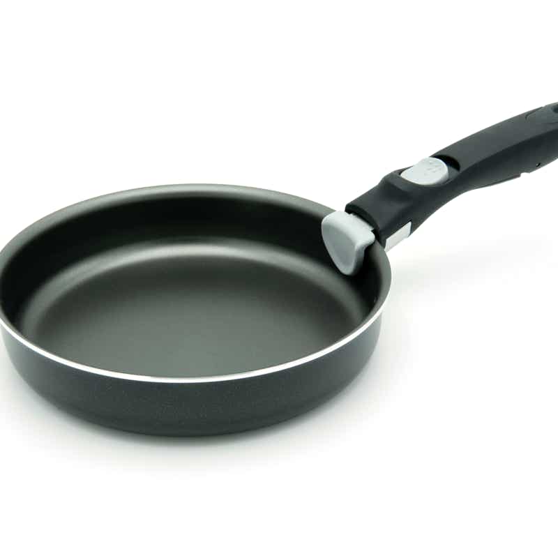 Xavi Moya Fotografía ecommerce en Barcelona de una sartén antiadherente
